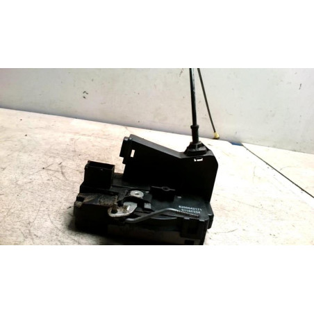 Serrure avant droit RENAULT TRAFIC 2 PHASE 2 d’occasion