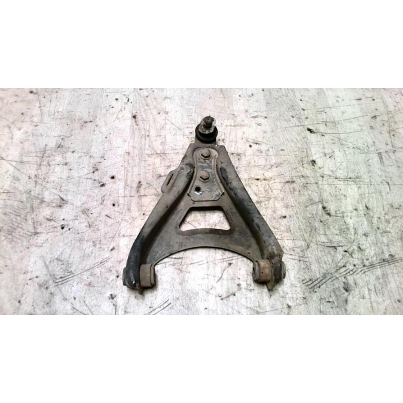 Triangle avant gauche RENAULT SUPER 5 d’occasion