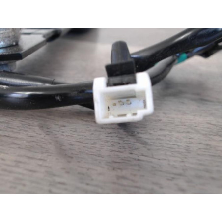 Attache ceinture avant droit RENAULT KOLEOS 1 PHASE 1 d’occasion