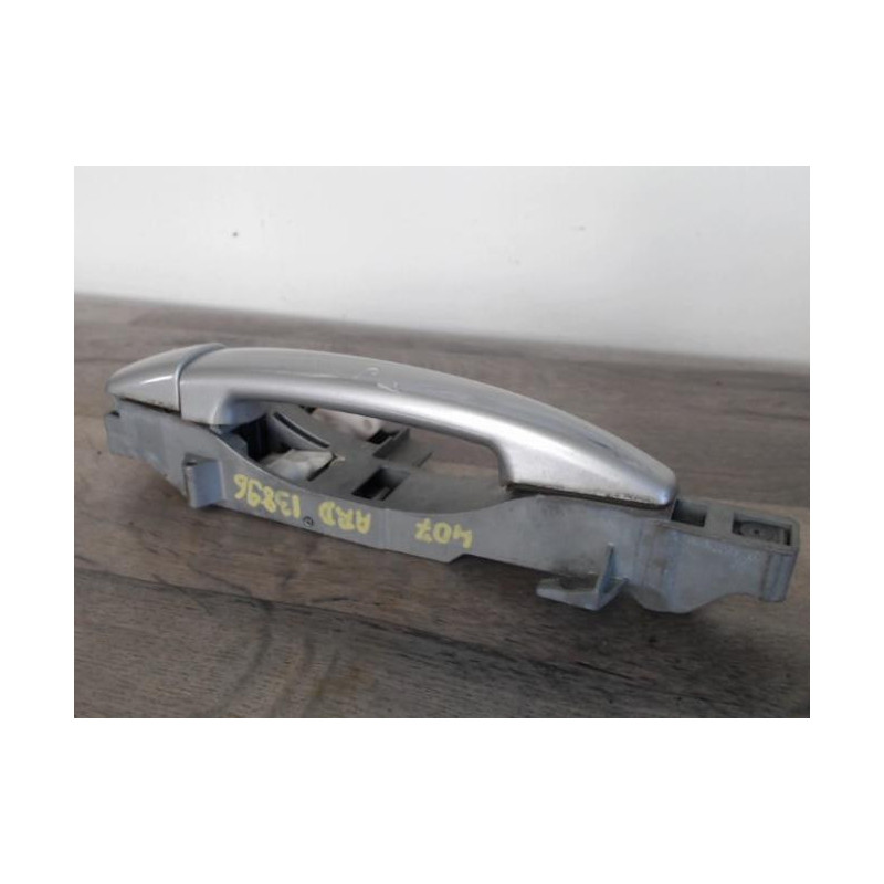 Poignee porte arriere droit PEUGEOT 407 PHASE 1 d’occasion