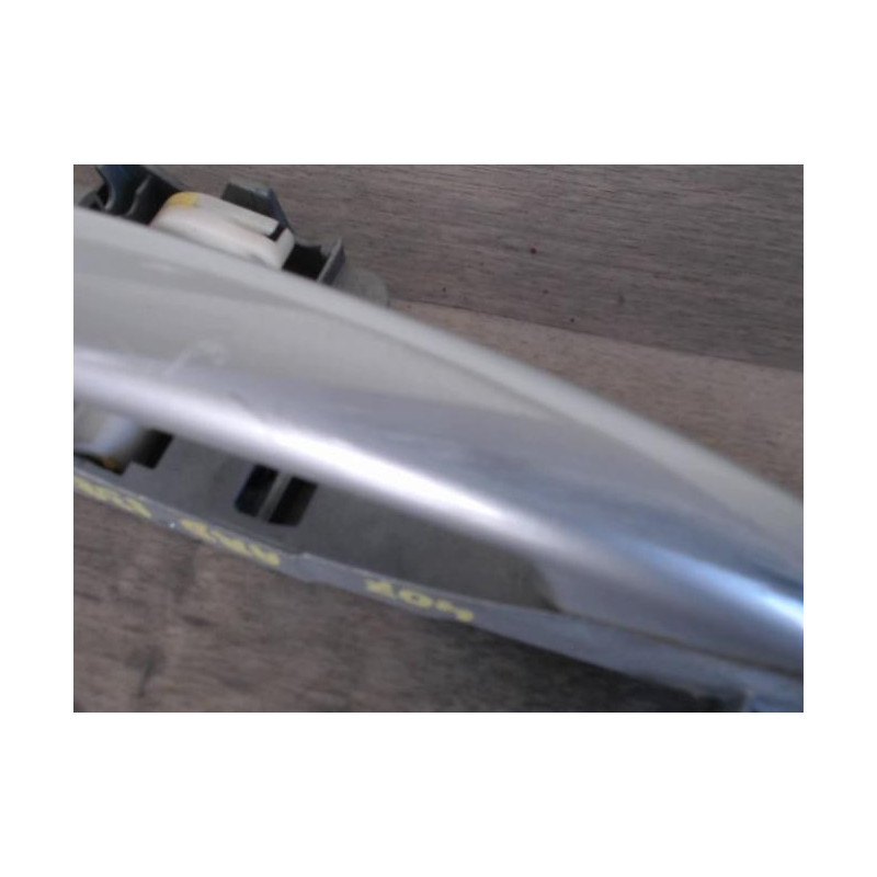 Poignee porte arriere droit PEUGEOT 407 PHASE 1 d’occasion