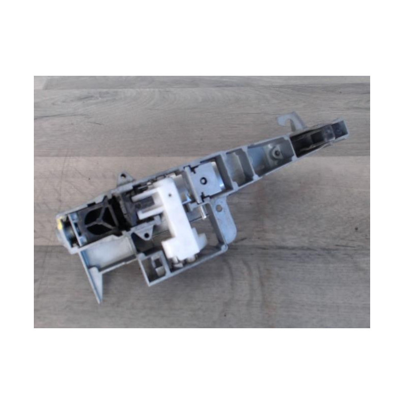 Poignee porte arriere droit PEUGEOT 407 PHASE 1 d’occasion