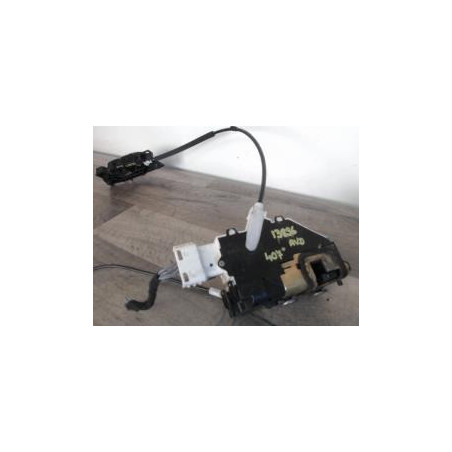 Serrure avant droit PEUGEOT 407 PHASE 1 d’occasion