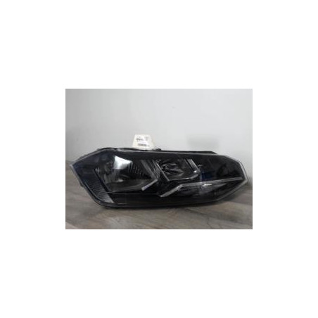 Optique avant principal droit (feux)(phare) VOLKSWAGEN POLO 6 PHASE 1 d’occasion