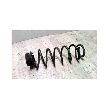 Ressort de suspension arriere droit VOLKSWAGEN POLO 4 PHASE 2 d’occasion