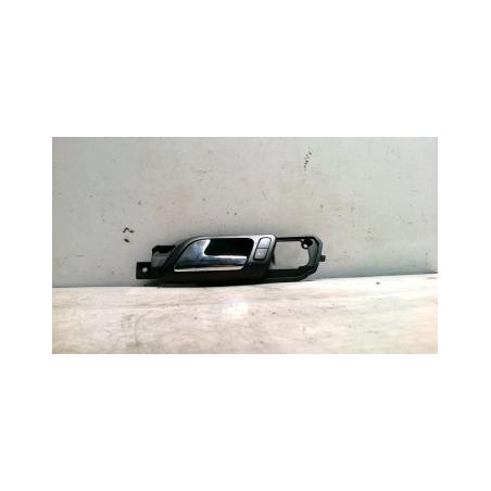 Poignee interieur avant gauche VOLKSWAGEN POLO 4 PHASE 2 d’occasion