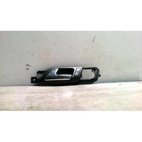 Poignee interieur avant gauche VOLKSWAGEN POLO 4 PHASE 2 d’occasion