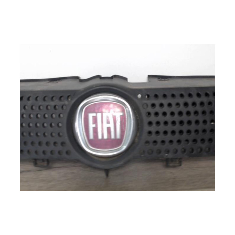 Calandre FIAT PANDA 2 PHASE 2 d’occasion