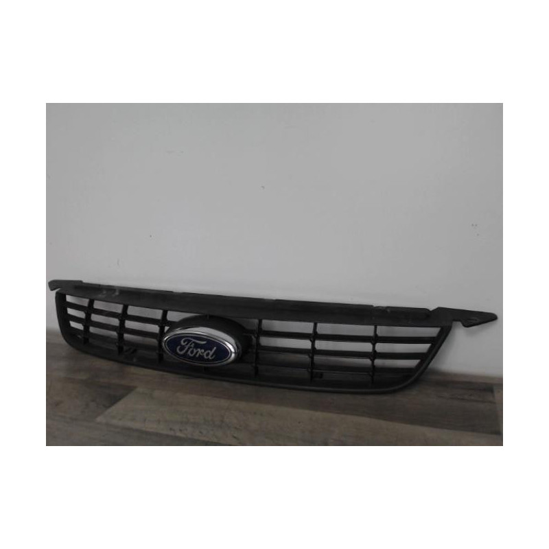 Calandre FORD FOCUS 2 PHASE 2 d’occasion