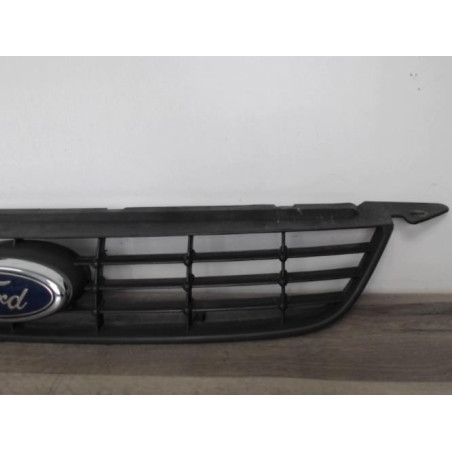 Calandre FORD FOCUS 2 PHASE 2 d’occasion