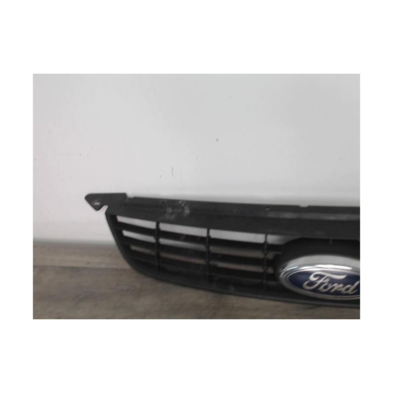 Calandre FORD FOCUS 2 PHASE 2 d’occasion