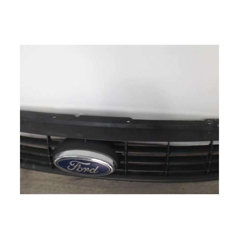 Calandre FORD FOCUS 2 PHASE 2 d’occasion