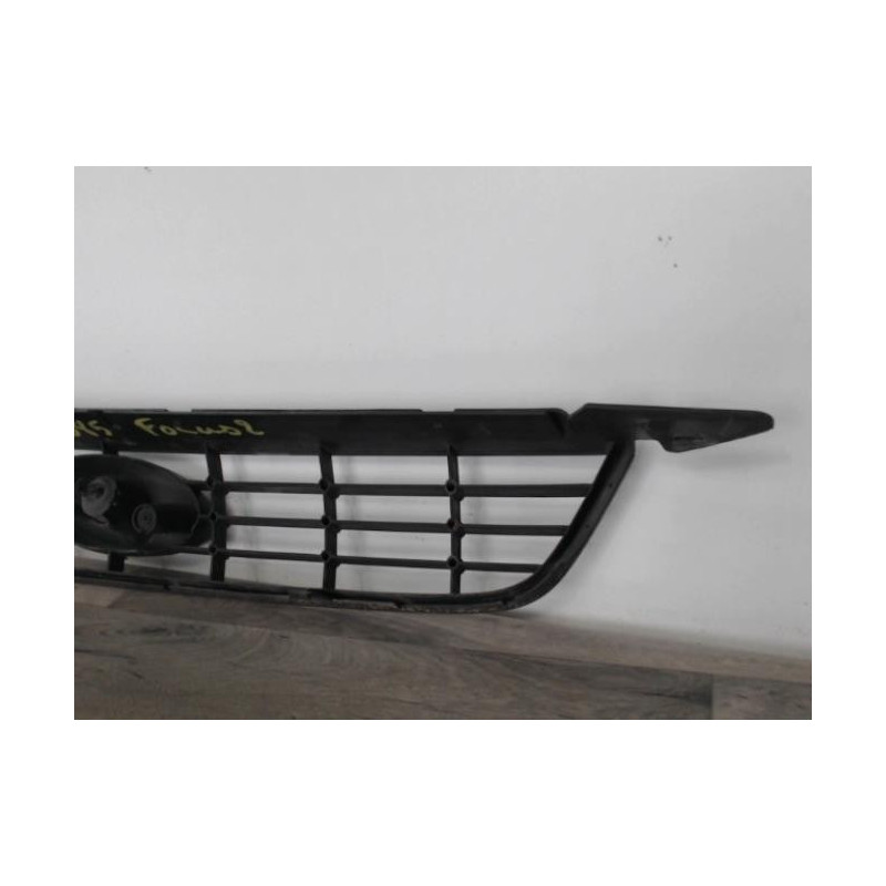 Calandre FORD FOCUS 2 PHASE 2 d’occasion