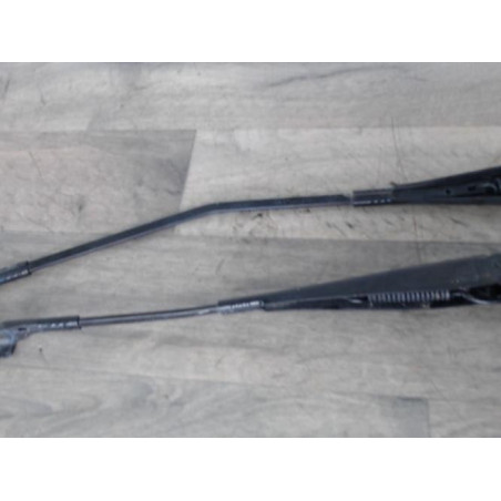 Bras essuie glace avant FORD FIESTA 6 PHASE 1 d’occasion