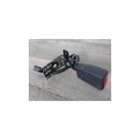 Attache ceinture arriere centrale HONDA CIVIC 8 PHASE 1 d’occasion