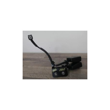 Attache ceinture arriere droit HONDA CIVIC 8 PHASE 1 d’occasion