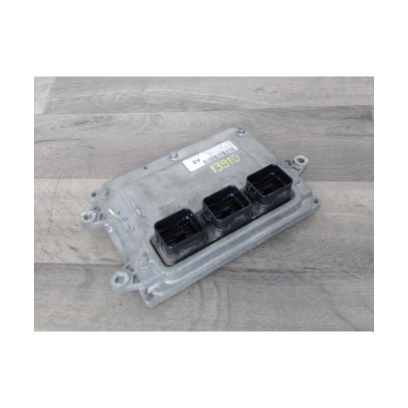 Calculateur HONDA CIVIC 8 PHASE 1 d’occasion