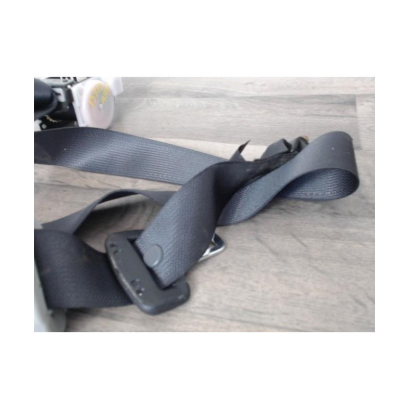 Ceinture arriere gauche HONDA CIVIC 8 PHASE 1 d’occasion