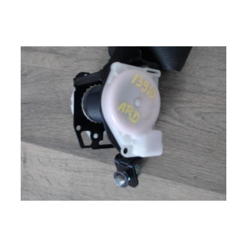 Ceinture arriere droit HONDA CIVIC 8 PHASE 1 d’occasion