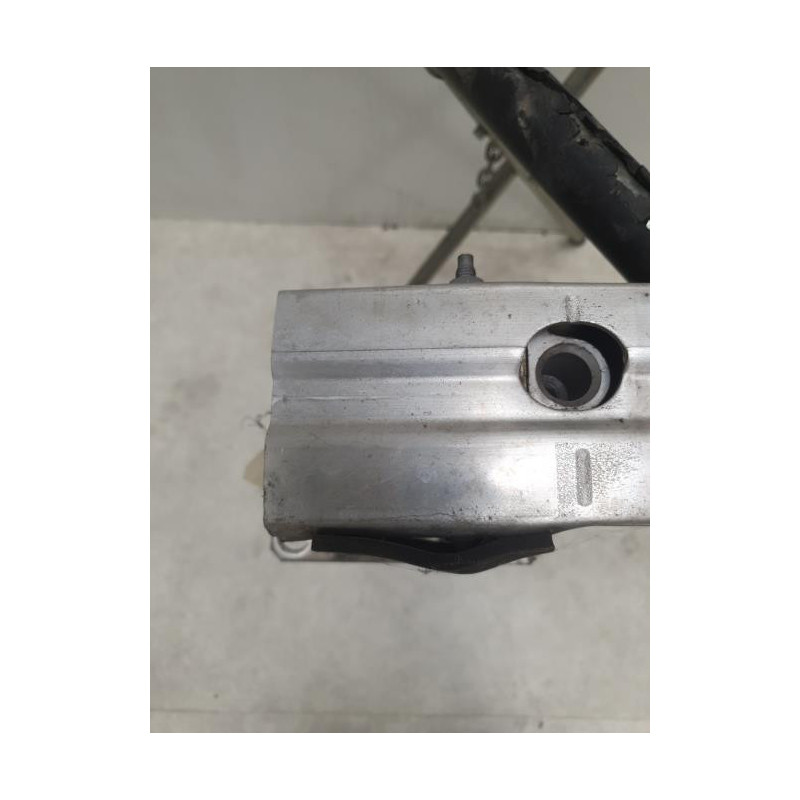 Renfort pare choc avant (traverse) PEUGEOT 206 PHASE 1 d’occasion