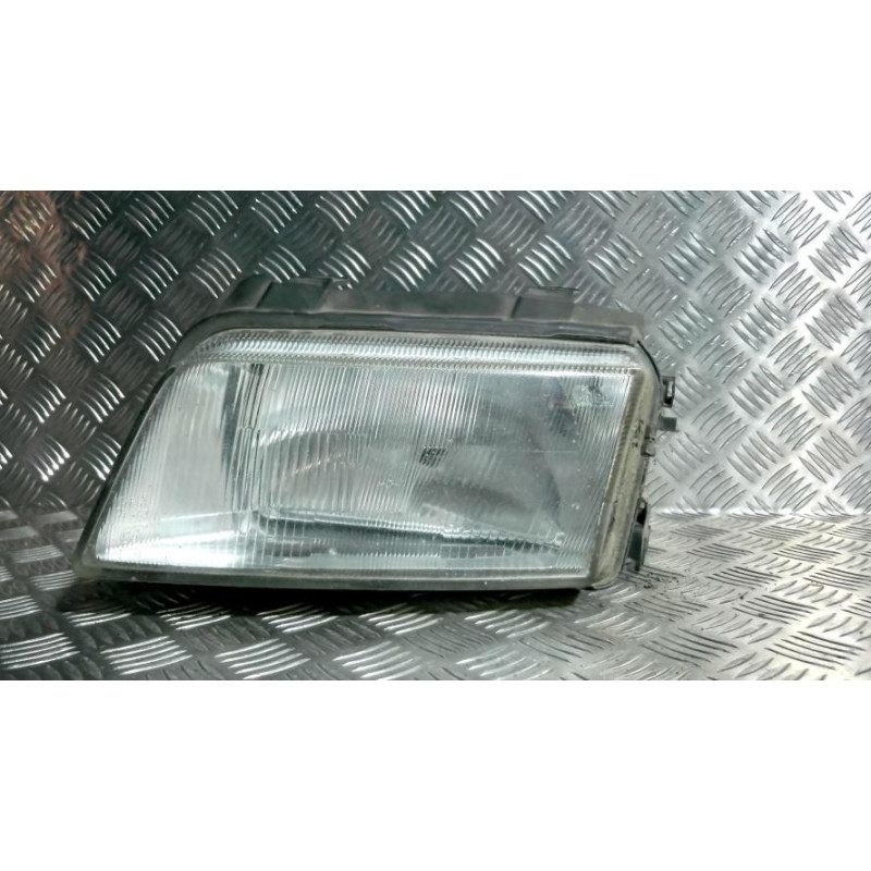 Optique avant principal gauche (feux)(phare) AUDI A4 1 PHASE 1 d’occasion