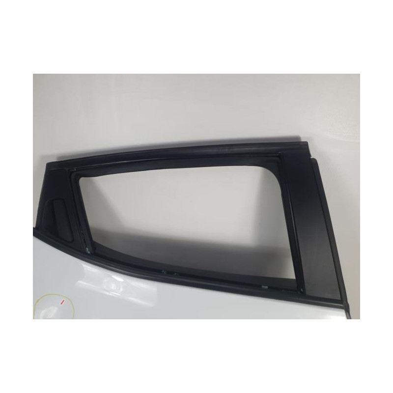 Porte arriere droit RENAULT CLIO 4 PHASE 1 d’occasion