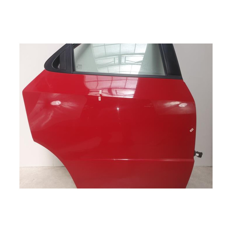 Porte arriere droit HONDA CIVIC 8 PHASE 1 d’occasion