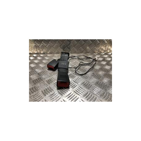 Attache ceinture arriere droit MERCEDES CLASSE A 177 d’occasion
