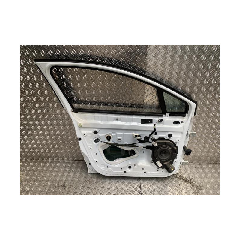 Porte avant gauche RENAULT CLIO 4 PHASE 1 d’occasion