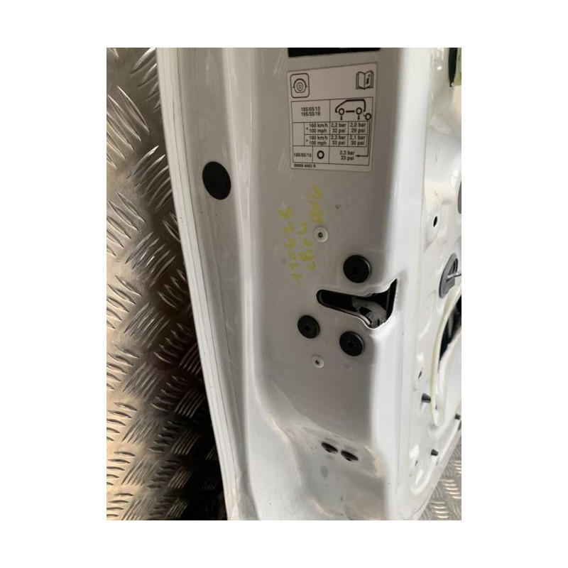 Porte avant gauche RENAULT CLIO 4 PHASE 1 d’occasion