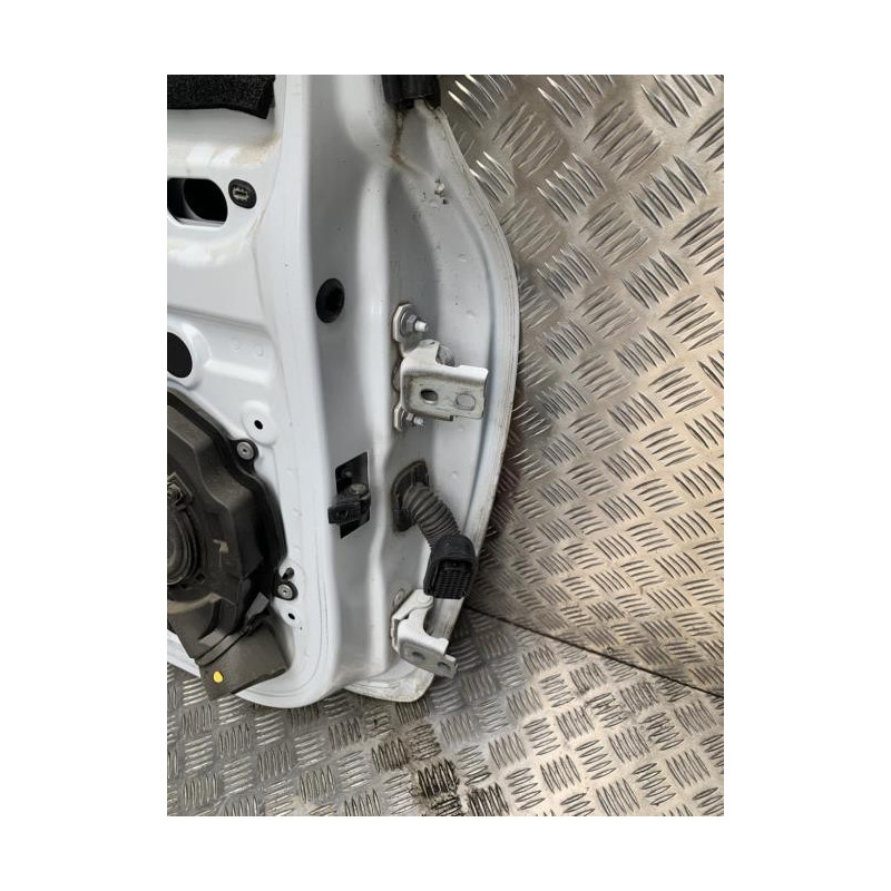 Porte avant gauche RENAULT CLIO 4 PHASE 1 d’occasion