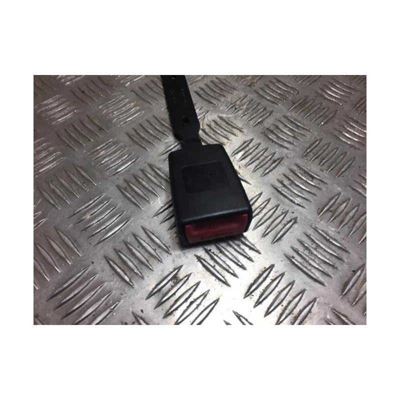 Attache ceinture avant droit SKODA FABIA 2 PHASE 2 d’occasion