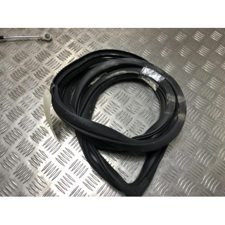 Joint de porte arriere droite HYUNDAI TUCSON 2 PHASE 2 d’occasion
