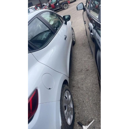 Feu arriere secondaire gauche (feux) RENAULT CLIO 4 PHASE 1 d’occasion