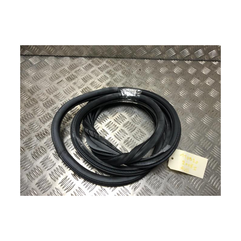 Joint de porte avant droite PEUGEOT 2008 1 PHASE 1 d’occasion