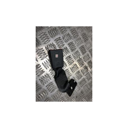 Attache ceinture arriere droit FIAT 500 2 PHASE 1 d’occasion