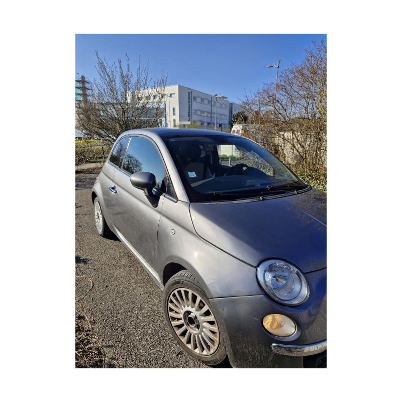 Attache ceinture arriere droit FIAT 500 2 PHASE 1 d’occasion