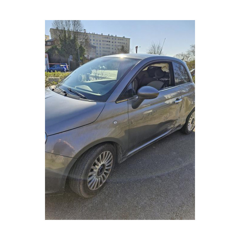 Attache ceinture arriere droit FIAT 500 2 PHASE 1 d’occasion