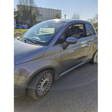Attache ceinture arriere droit FIAT 500 2 PHASE 1 d’occasion