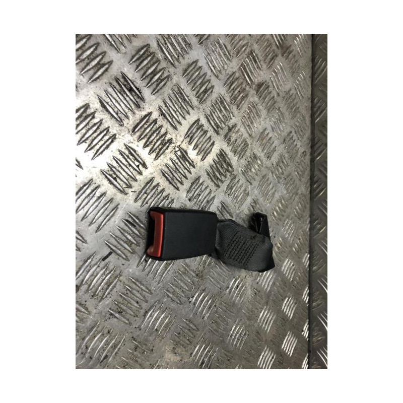 Attache ceinture arriere gauche FIAT 500 2 PHASE 1 d’occasion