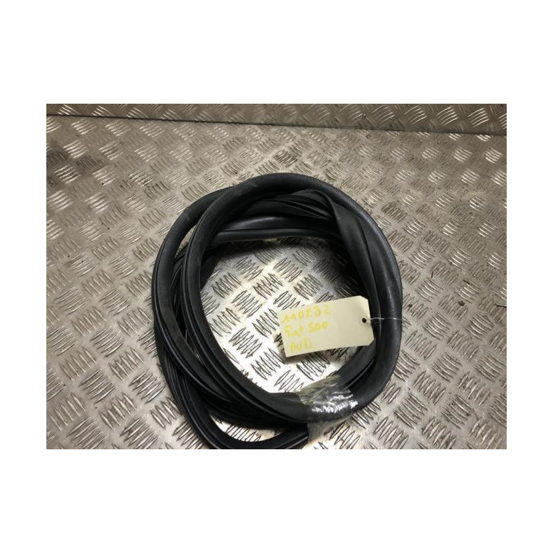 Joint de porte avant droite FIAT 500 2 PHASE 1 d’occasion