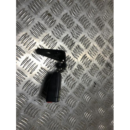 Attache ceinture arriere gauche PEUGEOT 2008 1 PHASE 1 d’occasion