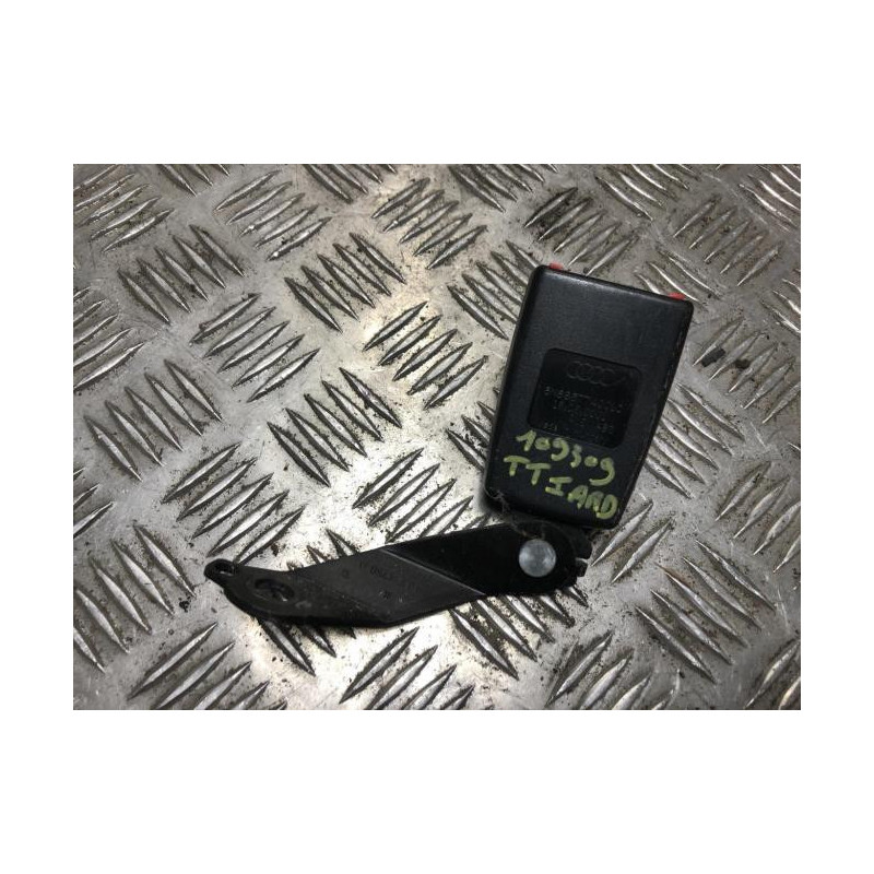 Attache ceinture arriere droit AUDI TT 1 COUPE d’occasion