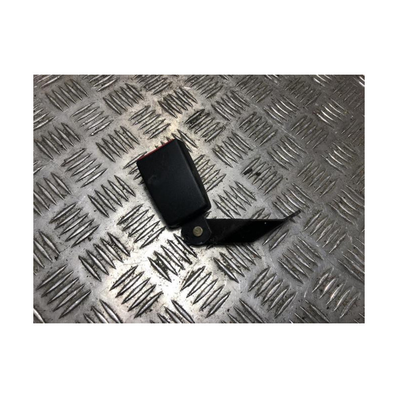 Attache ceinture arriere droit AUDI TT 1 COUPE d’occasion