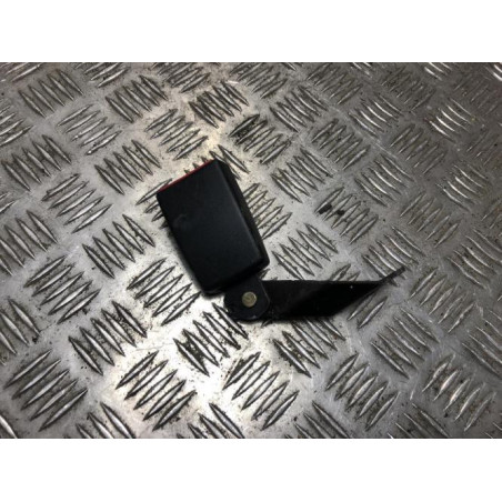 Attache ceinture arriere droit AUDI TT 1 COUPE d’occasion