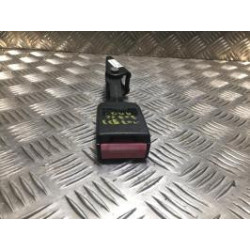 Attache ceinture arriere droit PEUGEOT 307 PHASE 2 CABRIOLET d’occasion