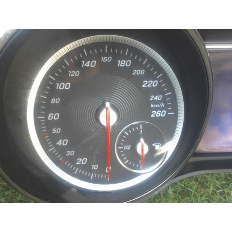 Compteur MERCEDES CLASSE GLA (X156) d’occasion