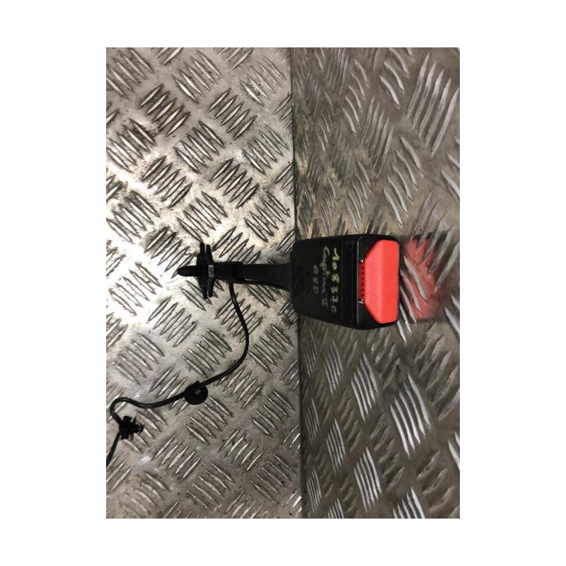 Attache ceinture avant droit RENAULT CAPTUR 2 d’occasion