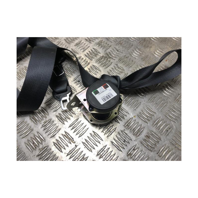 Attache ceinture arriere centrale RENAULT CAPTUR 2 d’occasion