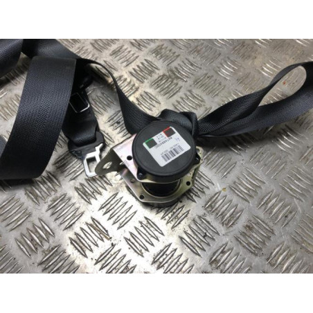 Attache ceinture arriere centrale RENAULT CAPTUR 2 d’occasion